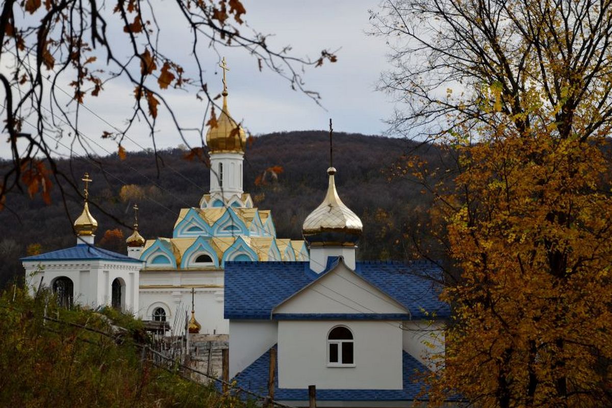 Церковь табынской божьей. Богородице-Табынский женский монастырь в Башкирии. Табынский женский монастырь Красноусольск. Красноусольск храм Табынской Божьей матери. Монастырь в Красноусольске.